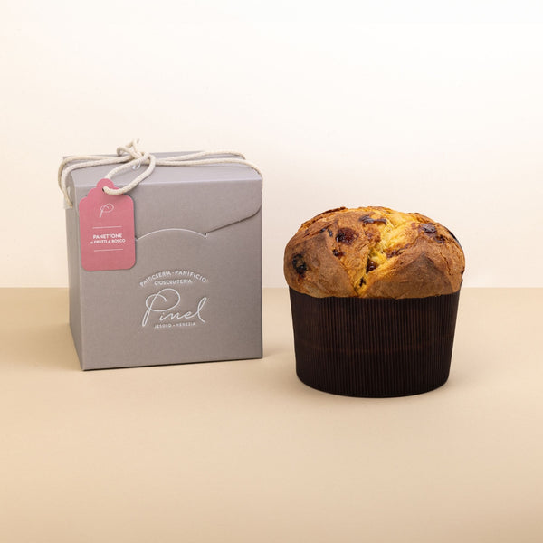 Panettone ai frutti di bosco